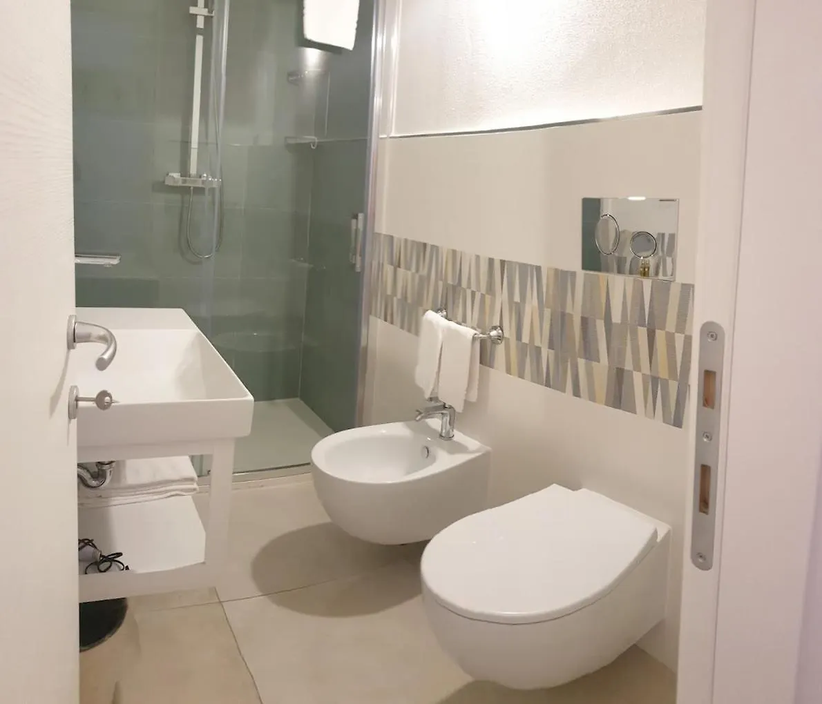 Hotel La Palma San Teodoro